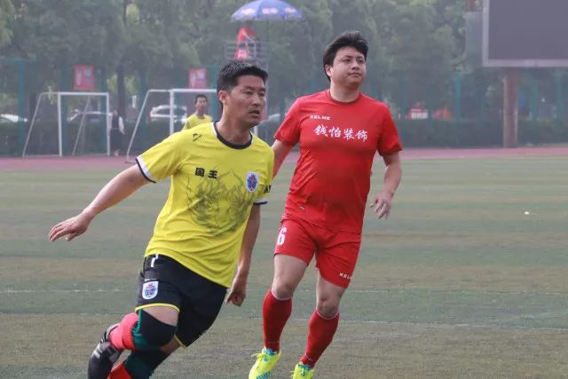 本泽马社媒发声：多棒的一个夜晚 伯纳乌见！